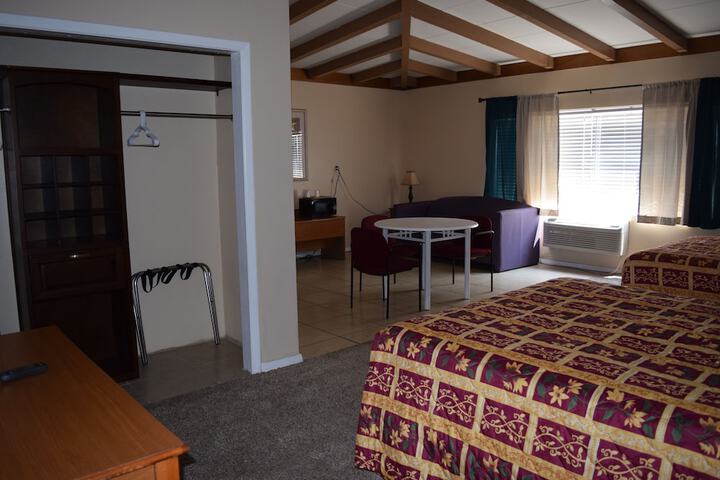 Room 9 of 9