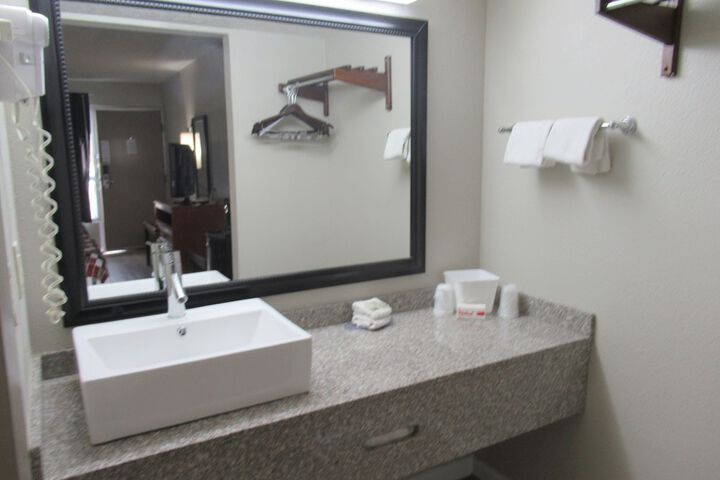 Room 16 of 17
