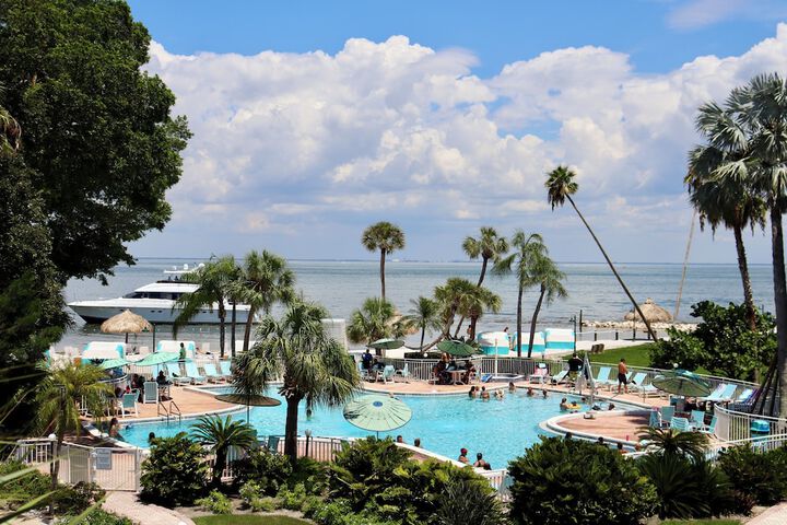 Hotel 4 of 63