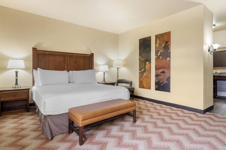 Best Western Plus Cimarron Hotel & Suites