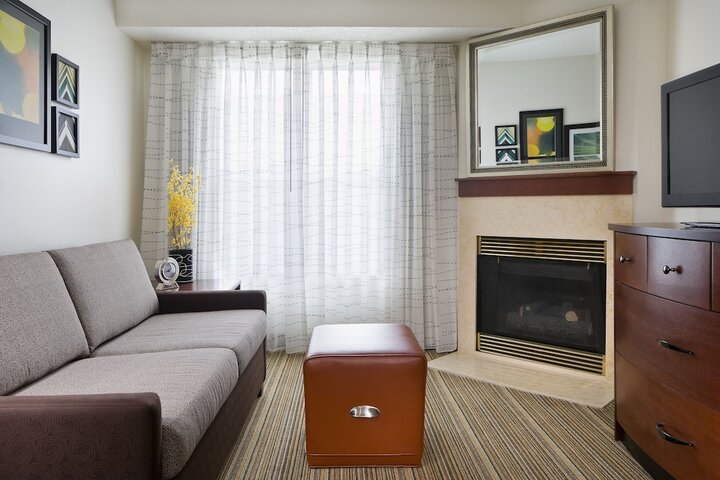 Room 12 of 23