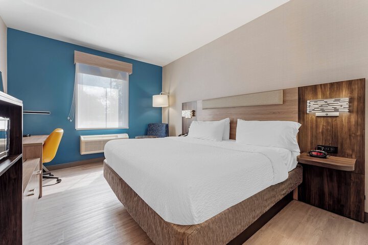 Holiday Inn Express Pittsburgh East - Mall Area by IHG