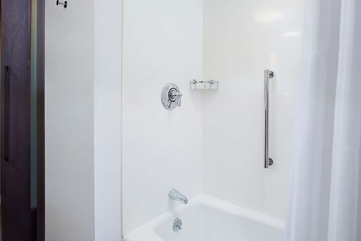 Room 19 of 42
