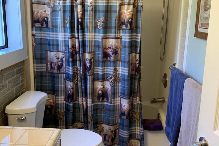 Room 169 of 200