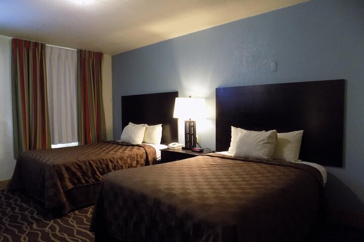 Room 11 of 17