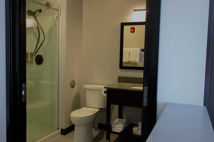 Room 16 of 53