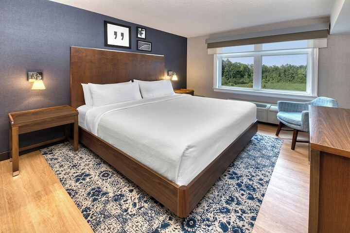 Four Points by Sheraton Barrie