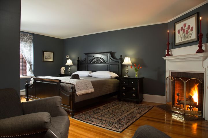 Room 7 of 38