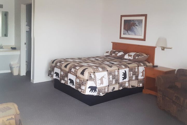 Room 15 of 28