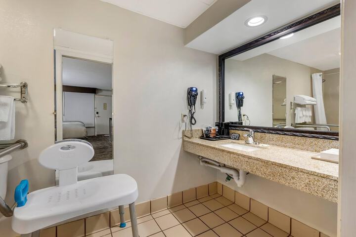 Quality Inn & Suites Easley - Greenville