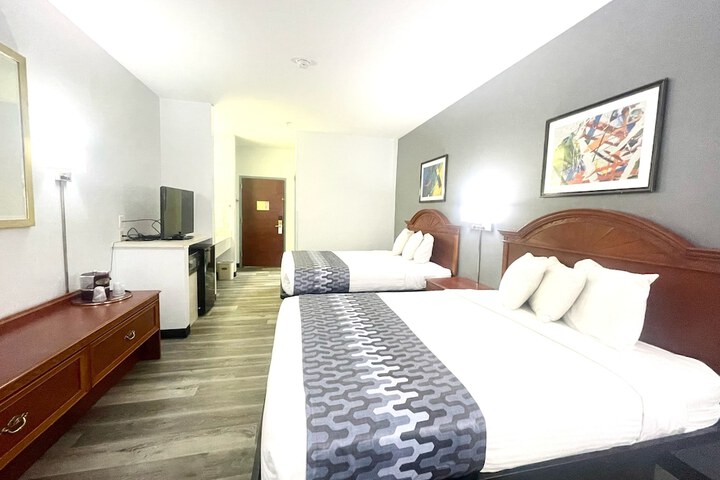 Grand Vista Hotel and Suites