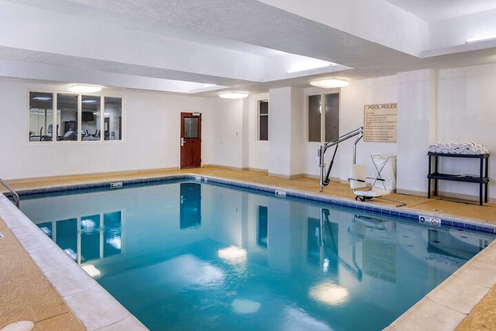 Pool 6 of 44