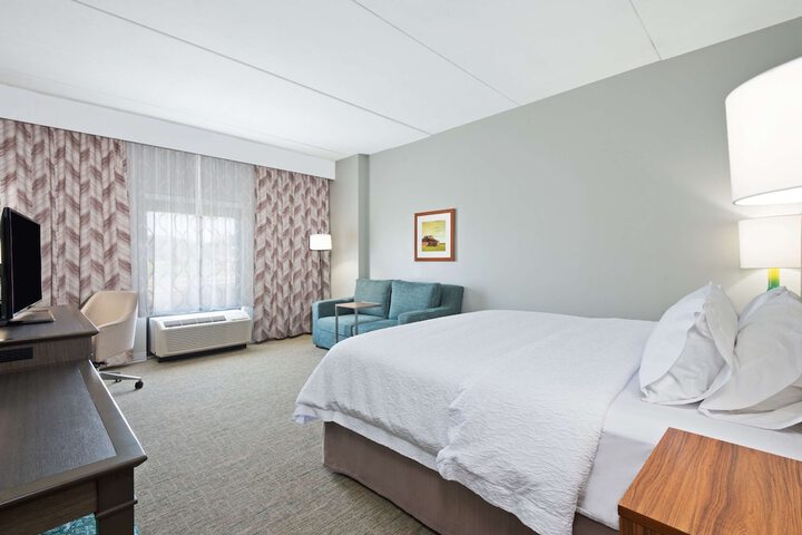Hampton Inn & Suites North Huntingdon-Irwin