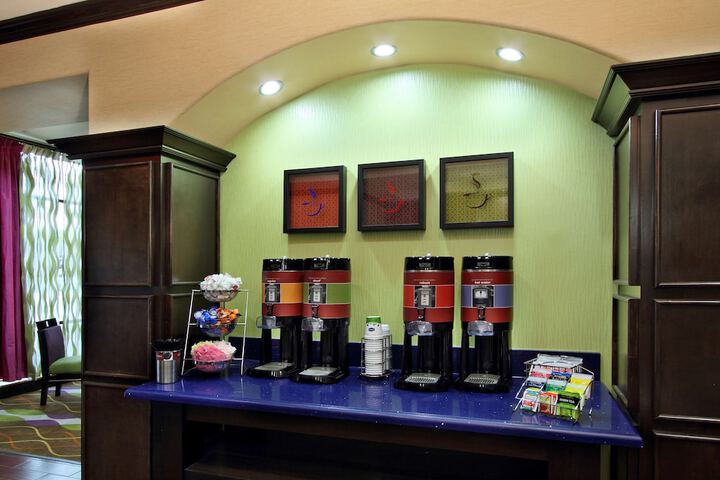 Business Center 25 of 26
