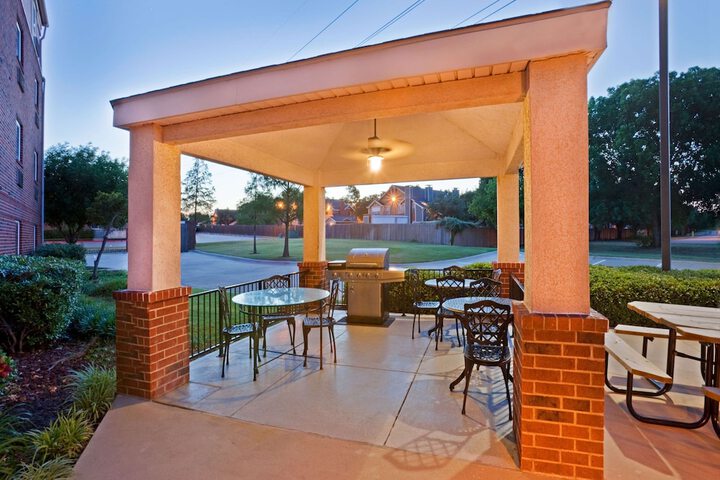 Terrace/Patio 22 of 26