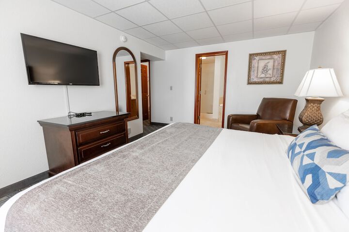 Room 32 of 61