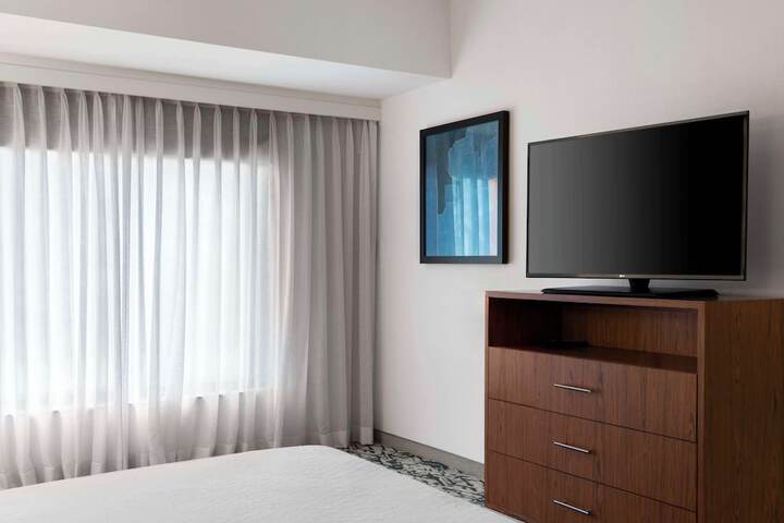 Room 42 of 58