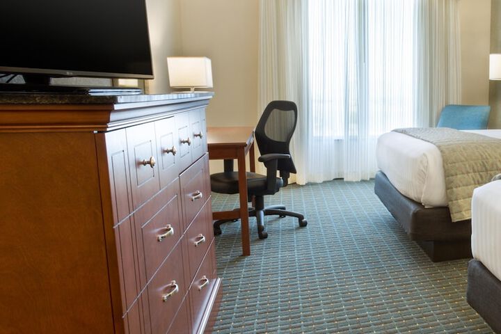 Room 19 of 48