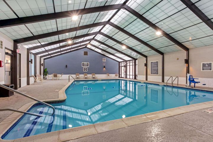 La Quinta Inn & Suites by Wyndham Boston-Andover