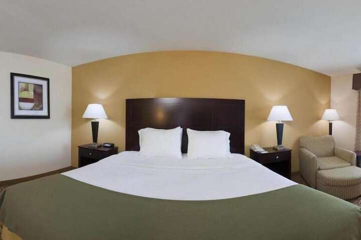 Holiday Inn Express Boonville by IHG
