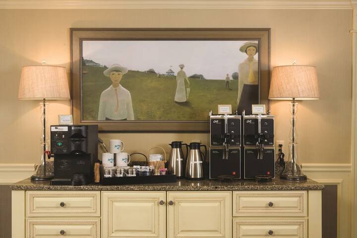 Breakfast/Coffee Service 34 of 52