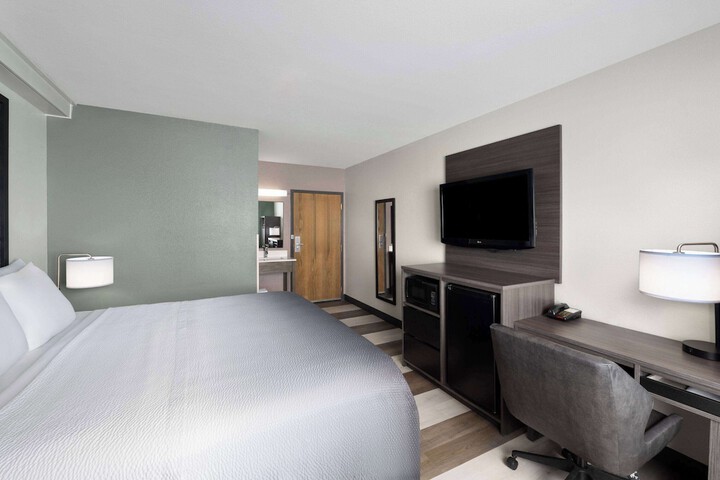 Room 22 of 31