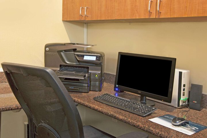 Business Center 42 of 42