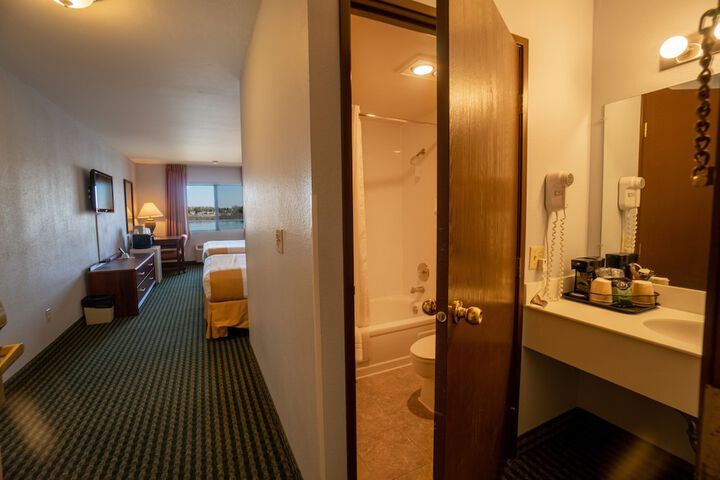 Room 25 of 44