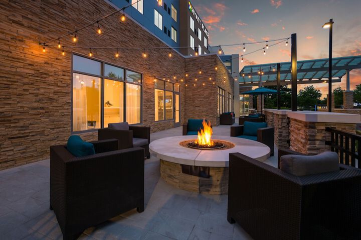 Terrace/Patio 32 of 34