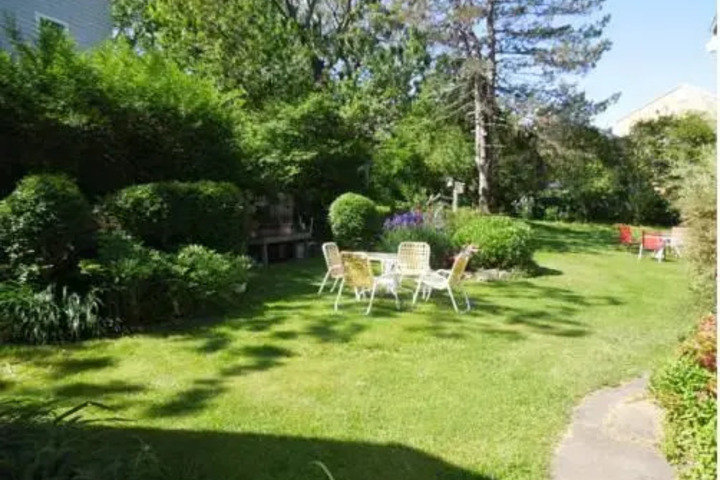 HALYARD GUEST HOUSE