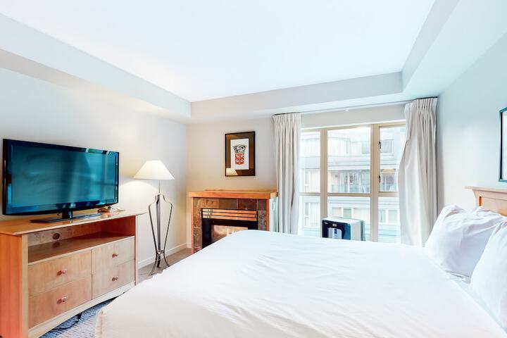 Whistler Peak Lodge