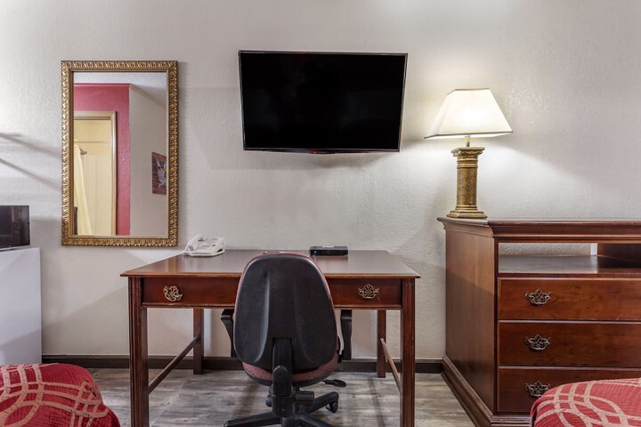 Econo Lodge Wooster