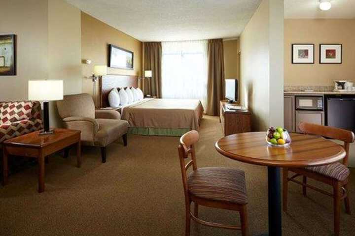 Room 7 of 13