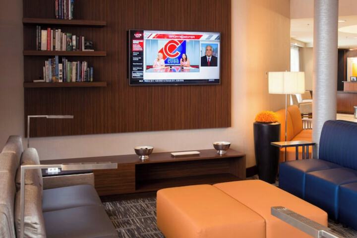 Courtyard by Marriott Canton