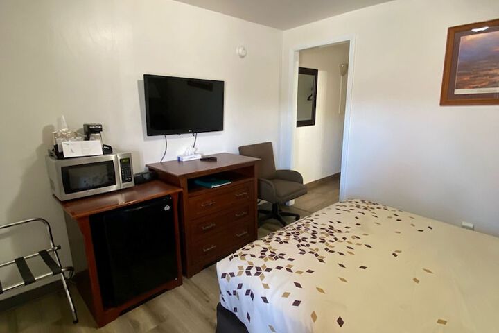 Room 14 of 46
