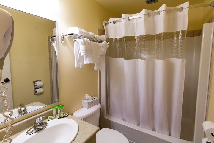 Room 15 of 46