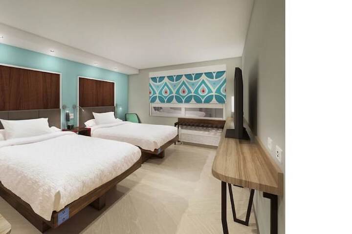 Room 15 of 36