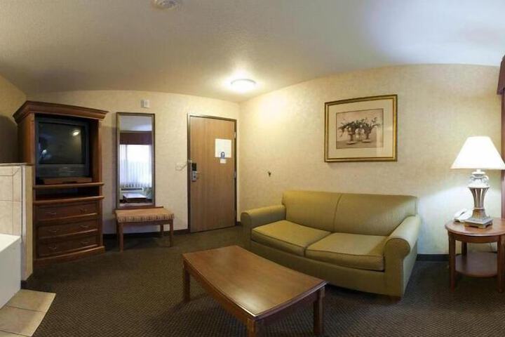 Room 8 of 43