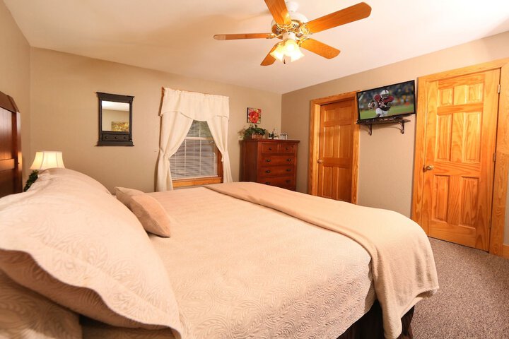 Room 33 of 44