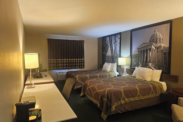 Room 26 of 49