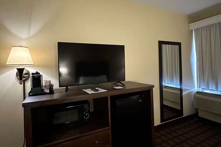 Room 16 of 30