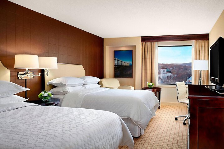 Room 13 of 75
