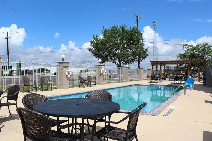 La Quinta Inn and Suites by Wyndham Schertz-San Antonio-Selma