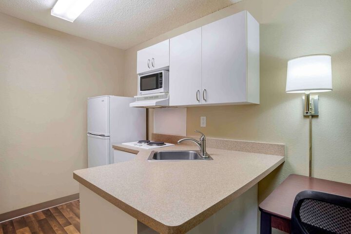 Room 15 of 24