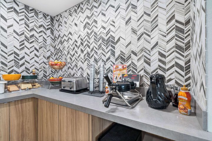 Best Western Lake Oswego / Portland Hotel & Suites