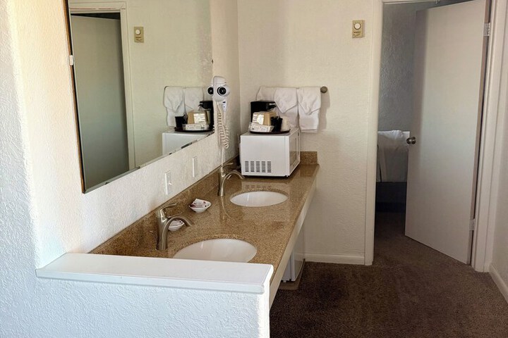 Bristlecone Motel