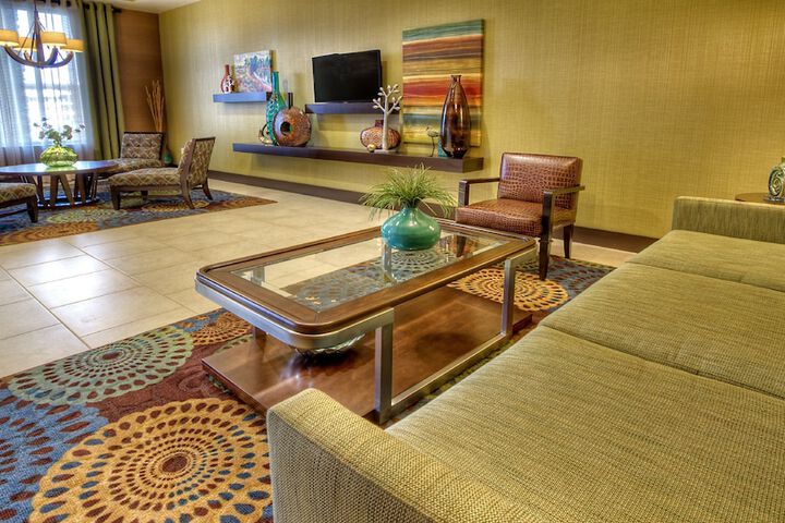 Holiday Inn Express & Suites Pittsburgh SW - Southpointe by IHG