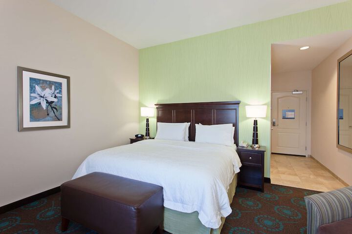 Room 10 of 24