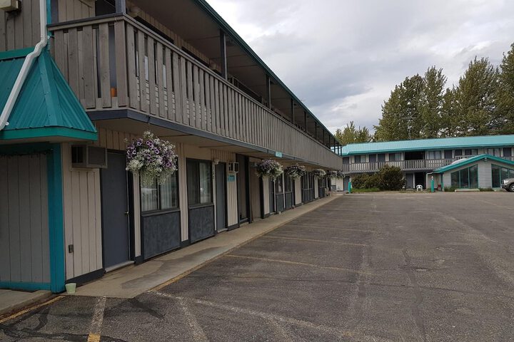 Hotel 4 of 53