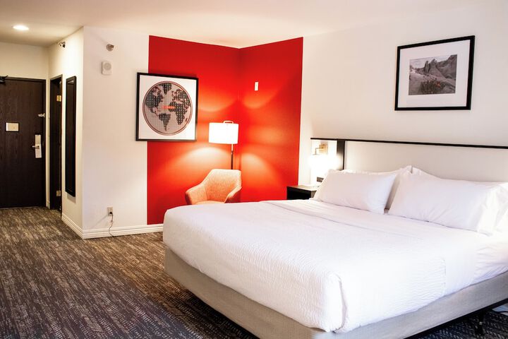 Room 5 of 31